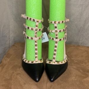 Wild Diva two tone stilettos Sz 8